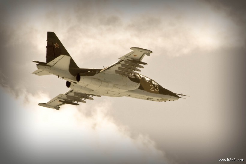 苏-25攻击机图片