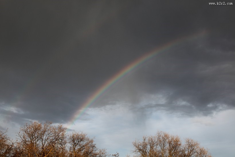 美丽七色的彩虹图片