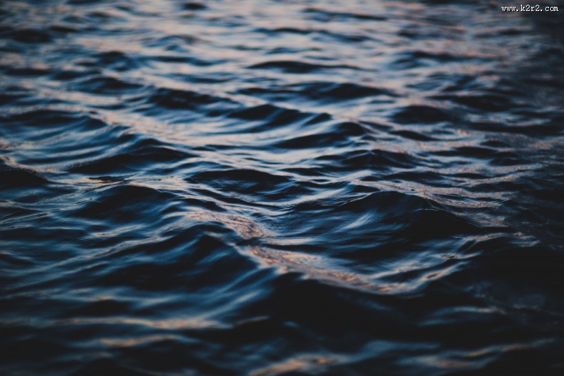 平静水面高清图片