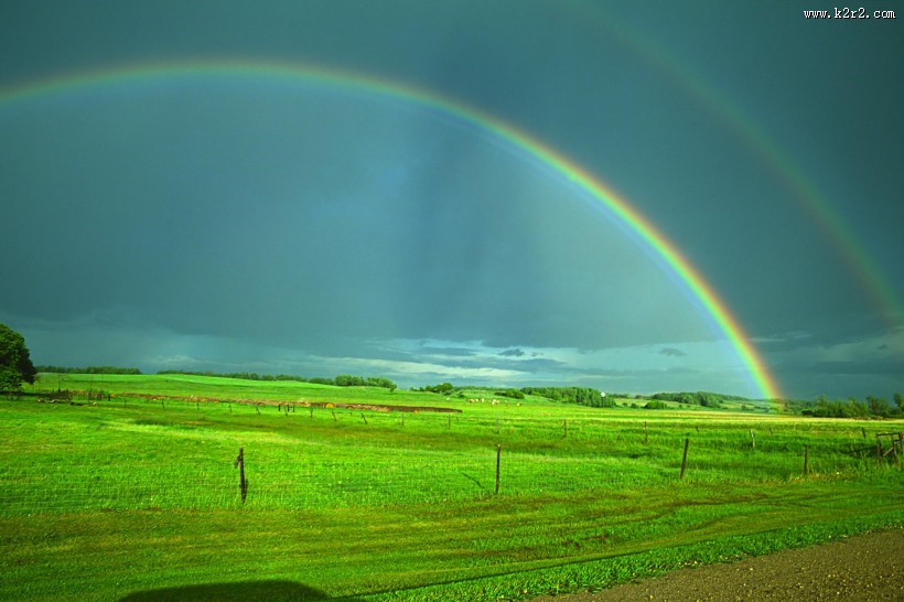 广袤的草原图片