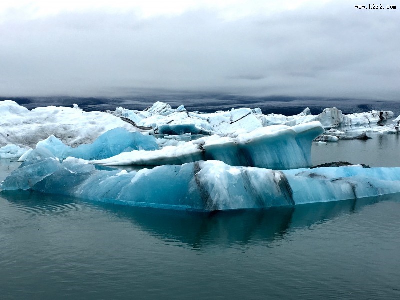 寒冷的冰川图片