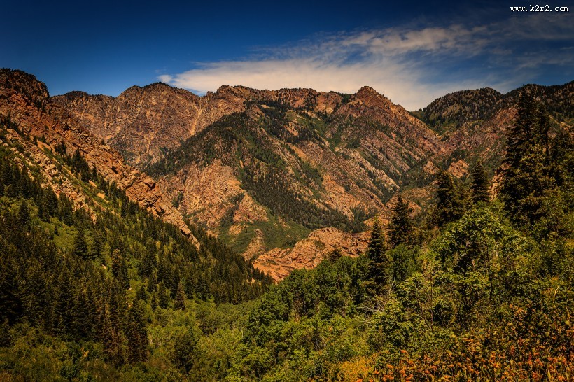峻峭的山峦图片大全