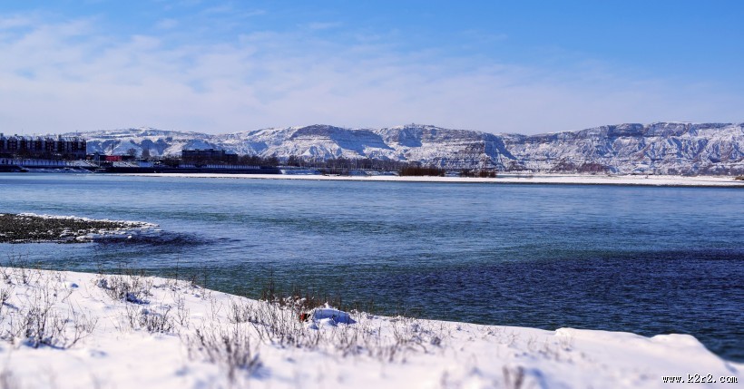 碧蓝的天空和湖水图片大全