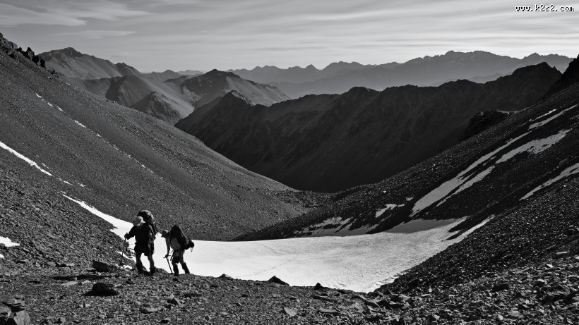 高山远足风景图片