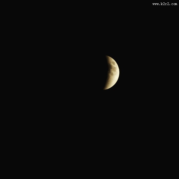 残缺的月亮图片大全
