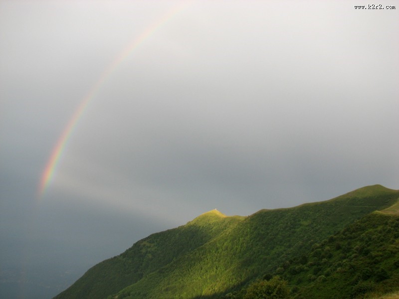 绚丽的彩虹图片