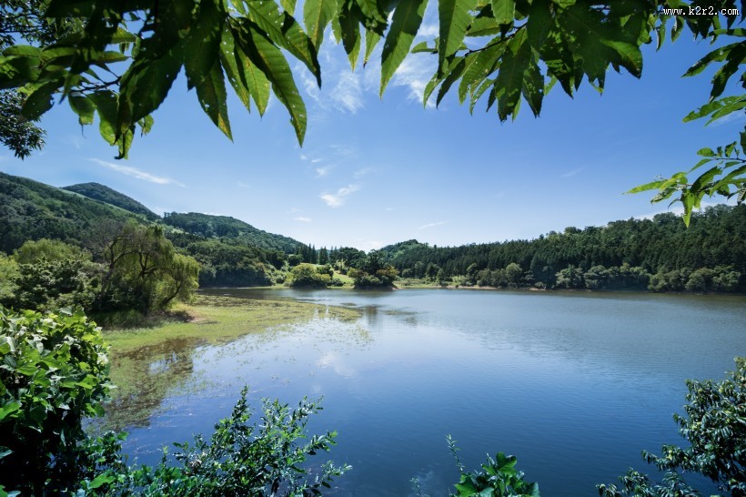 风景秀丽的湖泊图片