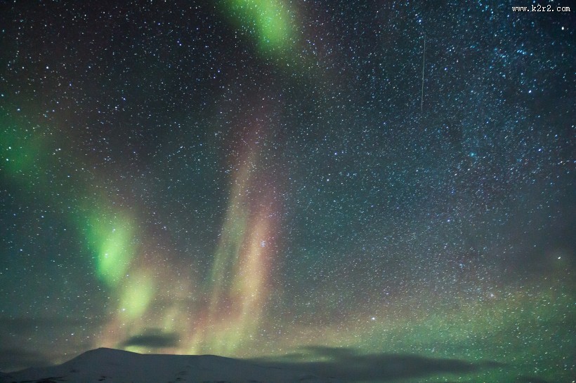 奇特美丽的极光图片