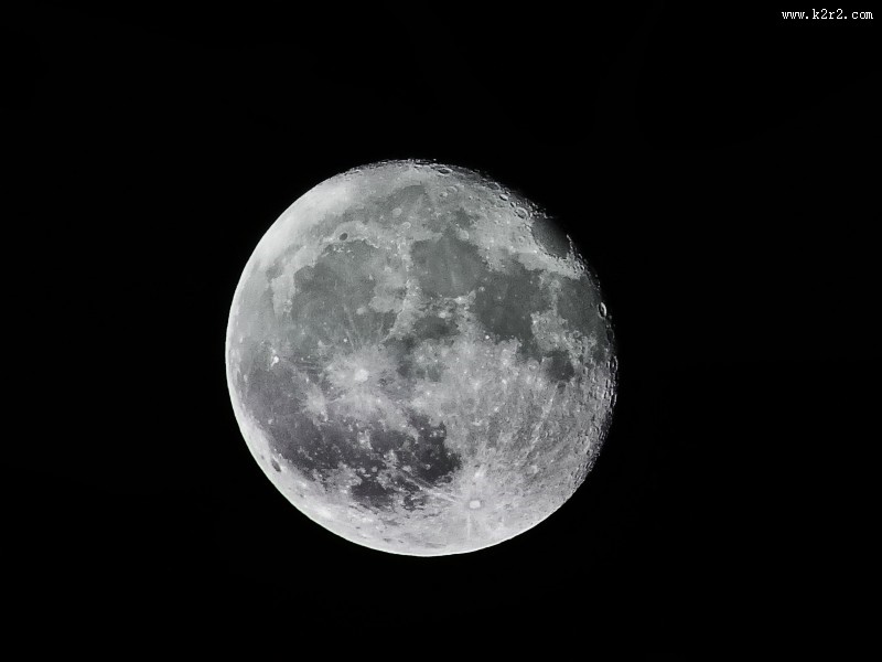 空中的月亮图片大全