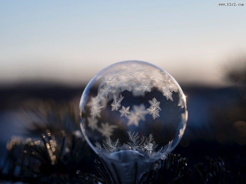 冰凝结成的圆球图片大全
