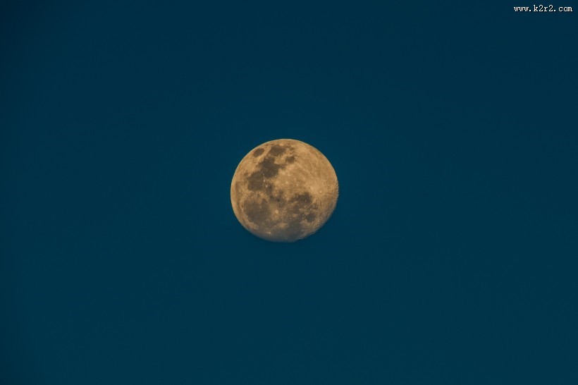 圆圆的月亮图片大全