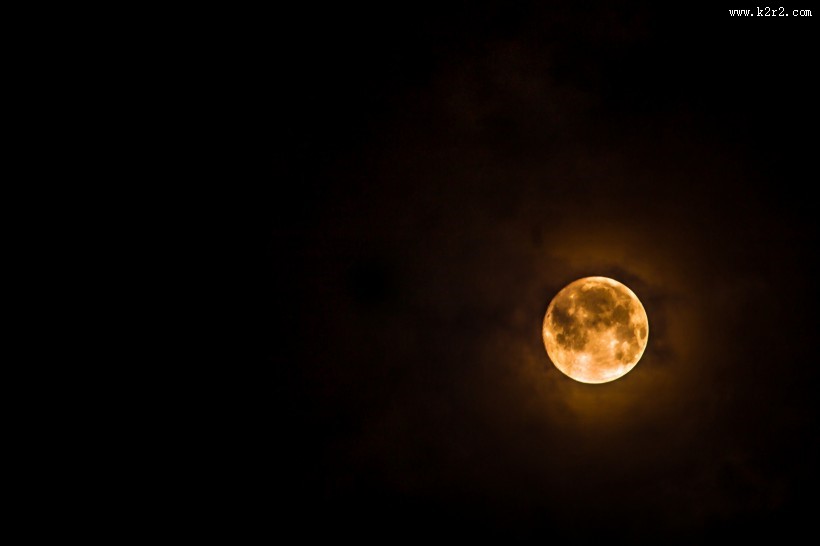 圆圆的月亮图片大全