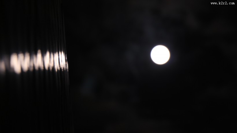 圆圆的月亮图片