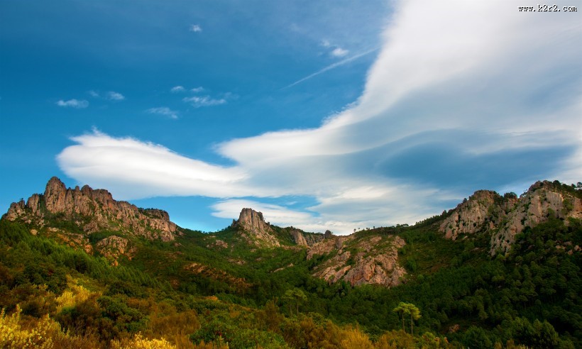 美丽的蓝天白云图片