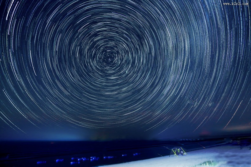 漂亮的星轨星空图片
