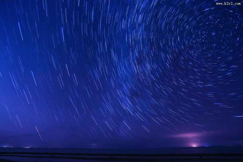 漂亮的星轨星空图片