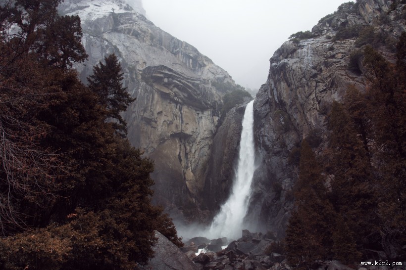 壮观的瀑布图片