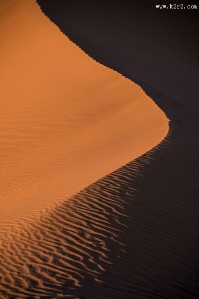 一望无际的沙漠图片