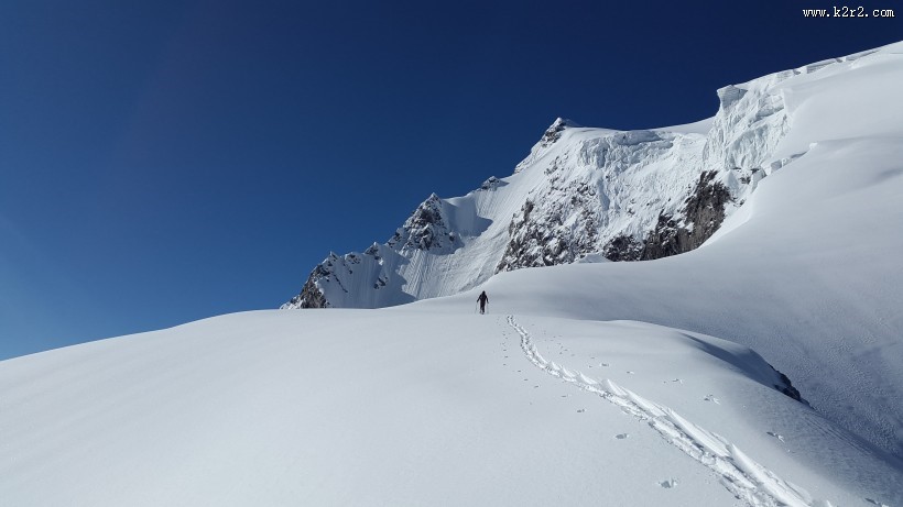 白茫茫的雪景图片