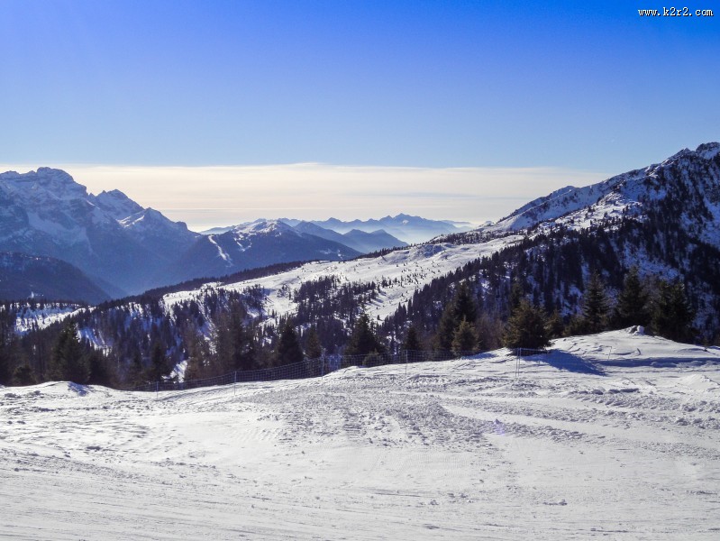 白雪覆盖的冬季图片