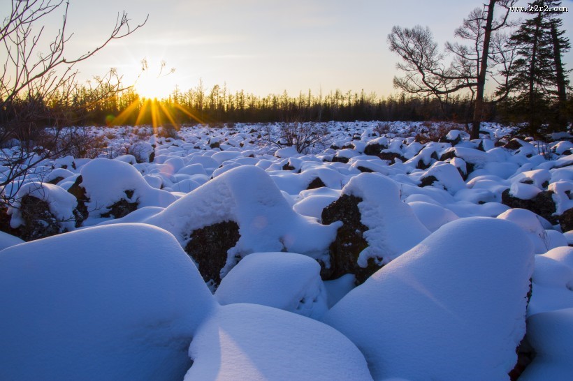 寒冷的冰雪风景图片大全