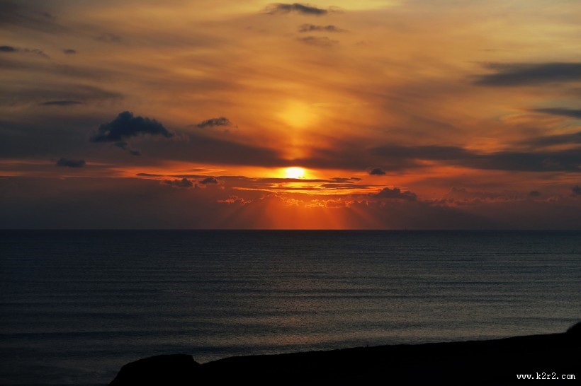 橙红色的夕阳图片