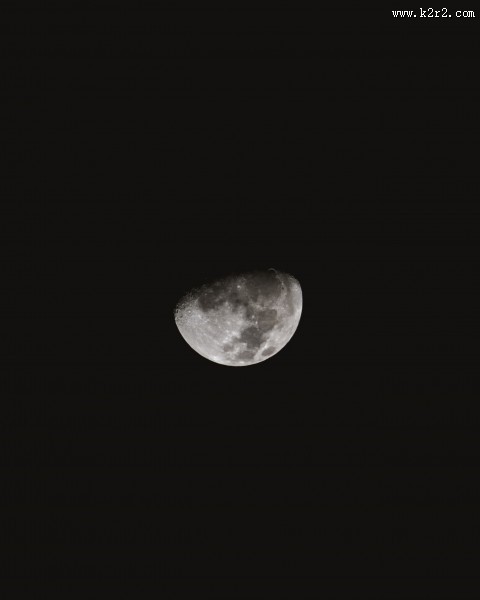 皎洁的月亮的图片