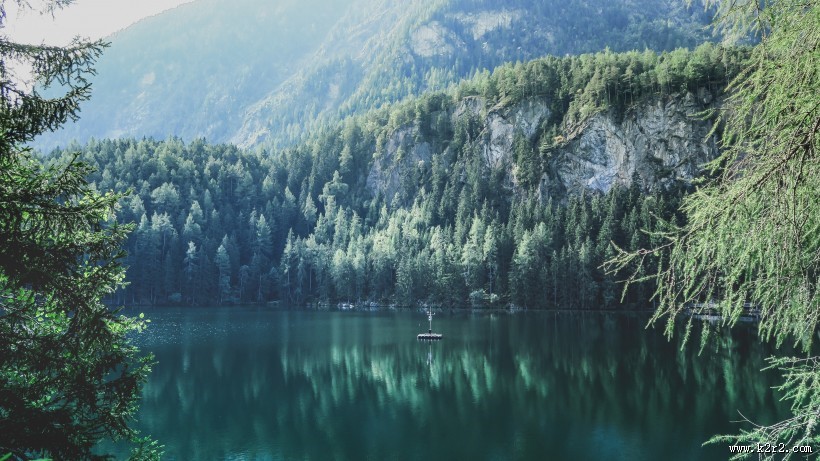 风景优美的湖泊图片