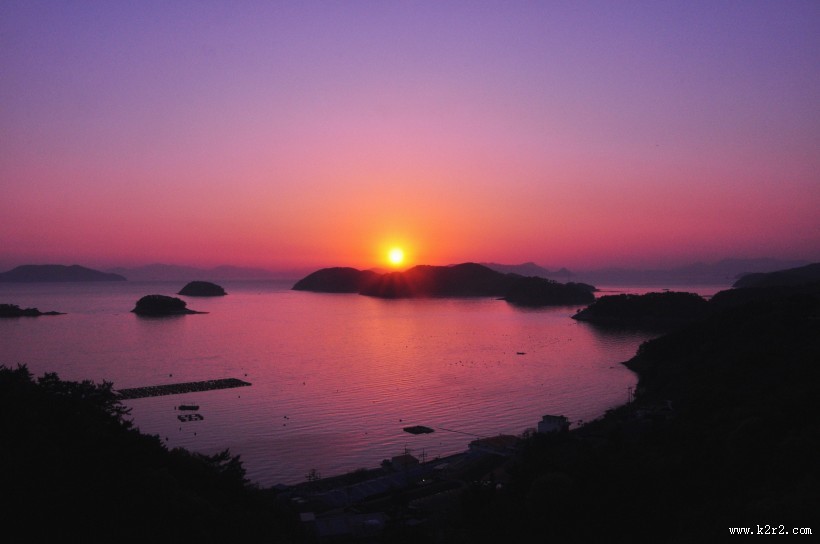 太阳的东升西落图片