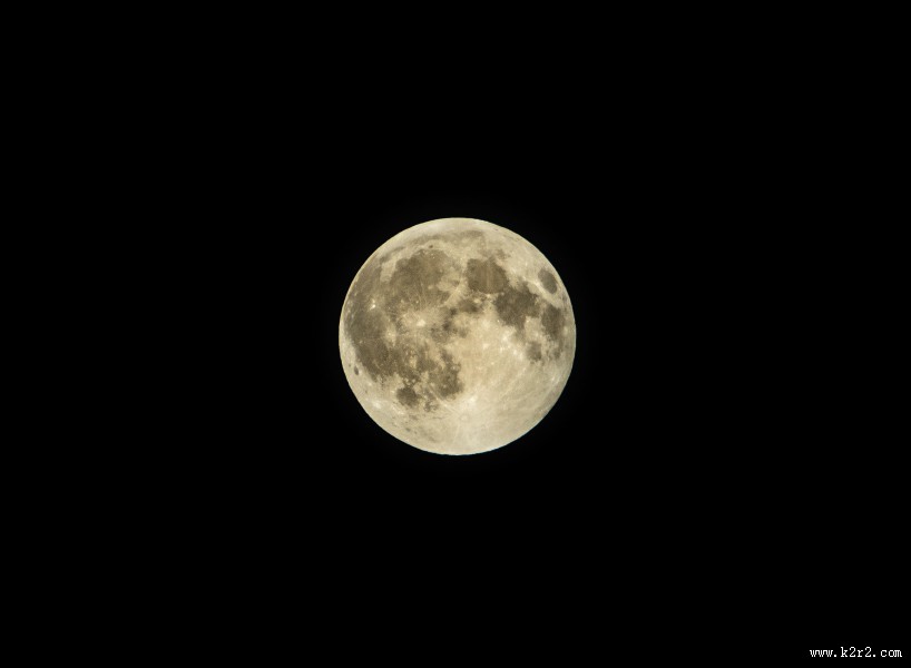 圆圆的月亮图片