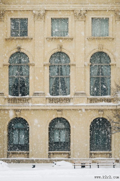 冬天下雪时的美景图片