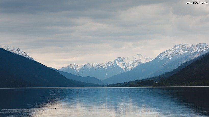 风景优美的山谷图片