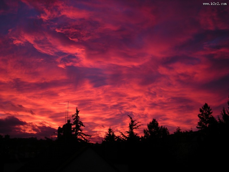 绚丽多彩的天边火烧云图片