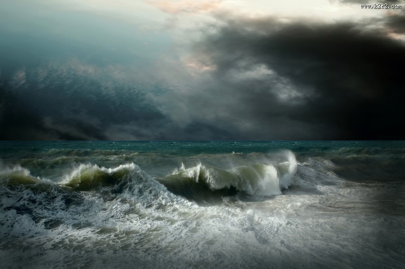 大海上的巨浪图片