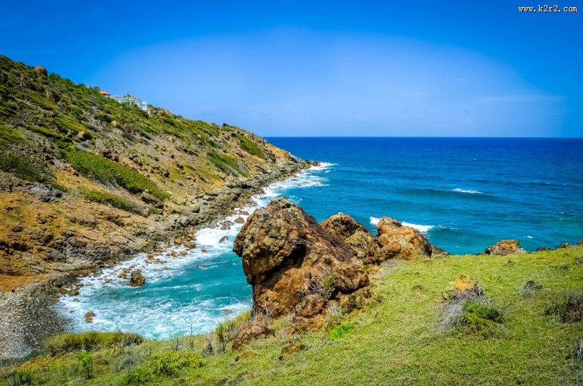 大海边的岩石风景图片