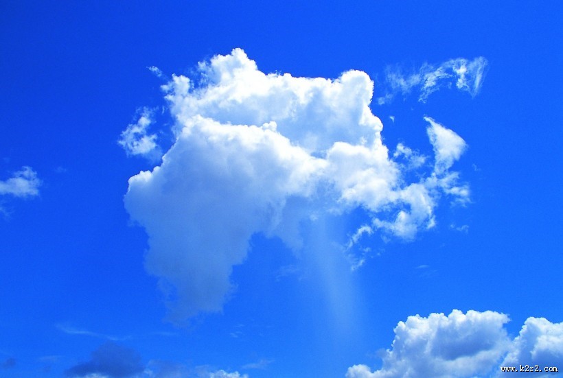 漂亮的蓝天白云图片