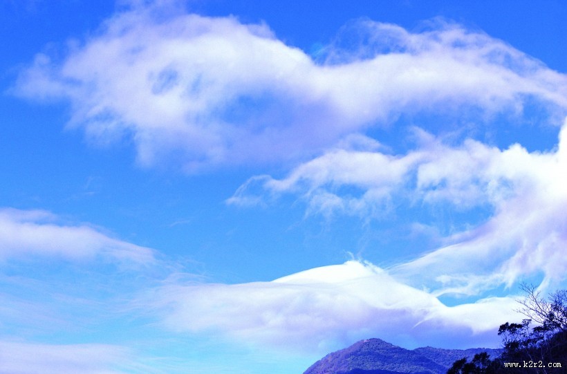 漂亮的蓝天白云图片