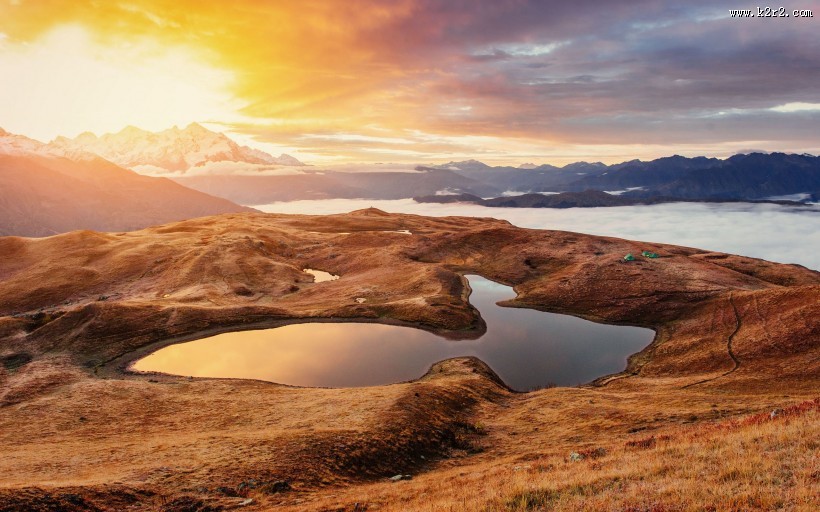 山脉山峰山顶风景图片