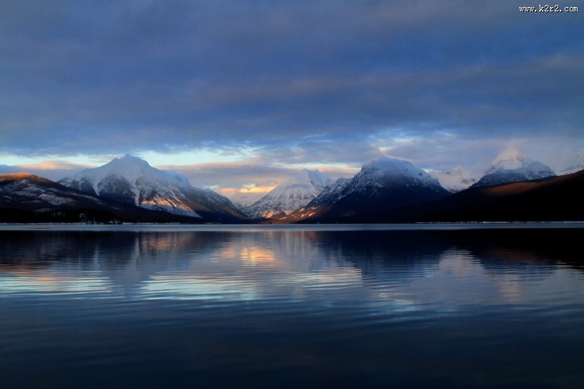 娴美宁静的麦当劳湖图片