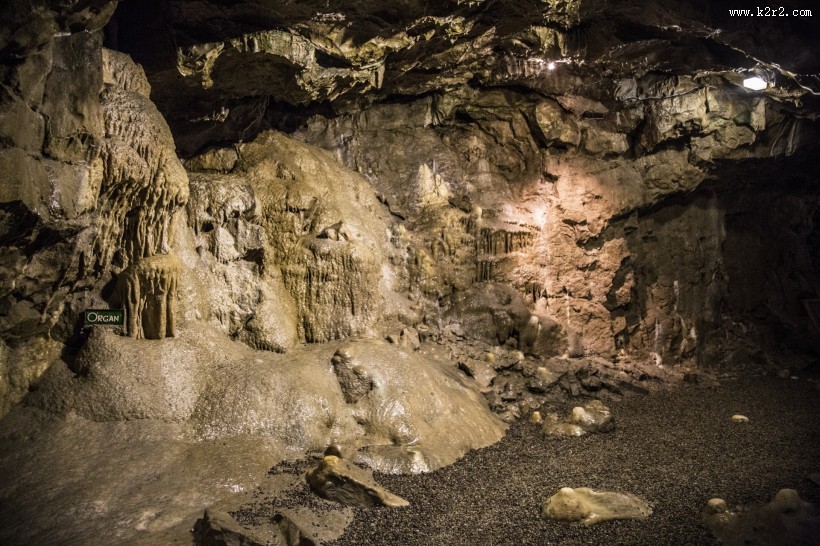 探险石头洞穴图片