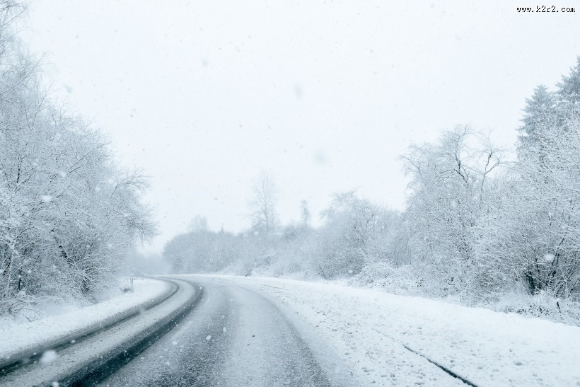 雪天道路两旁风景图片大全