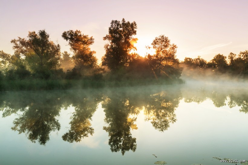 早晨湖泊景色图片大全