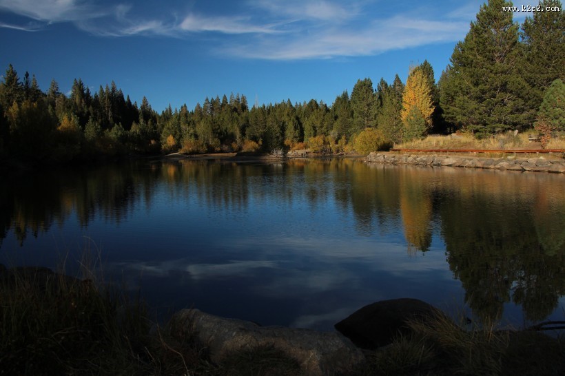高山上的太浩湖图片
