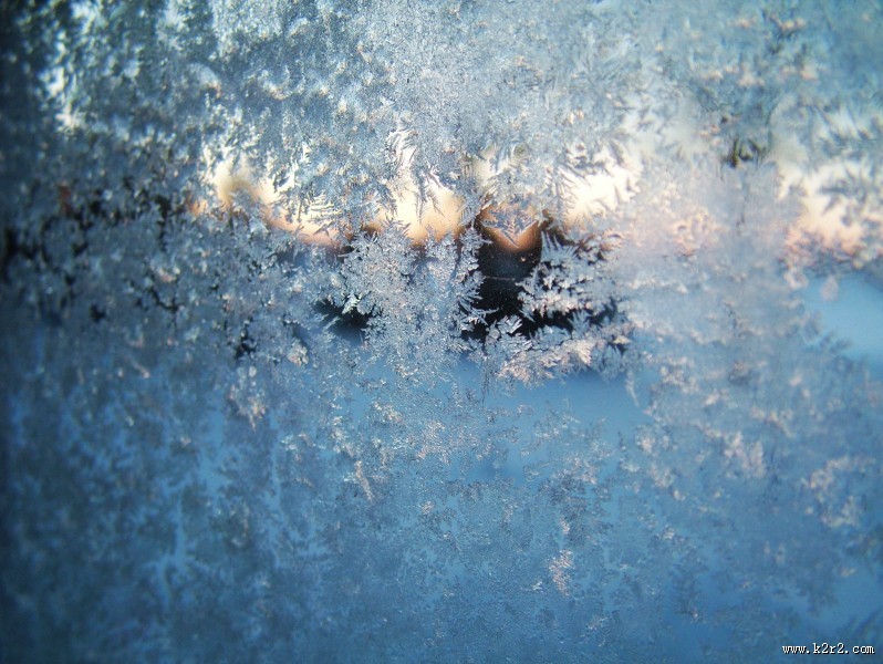 晶莹的雪花图片