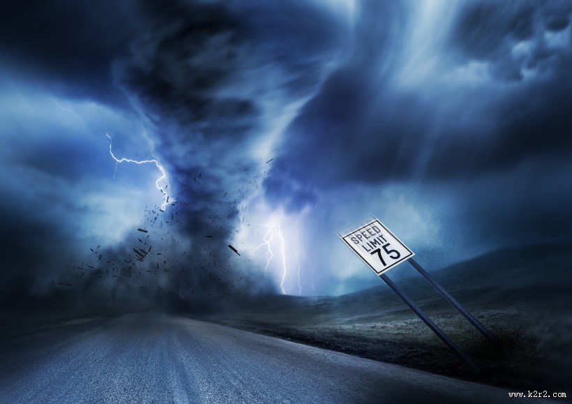 草原上龙卷风图片大全