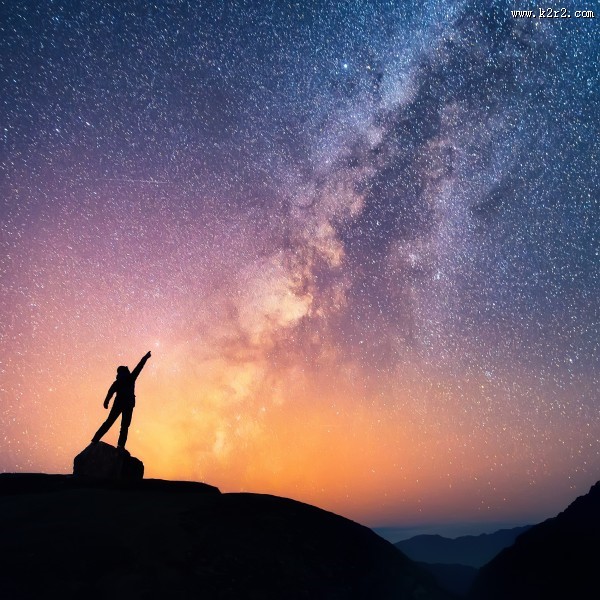 唯美的高山星空图片