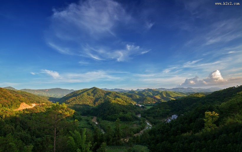 乡村的山水田园风景图片