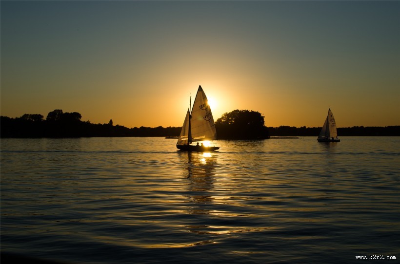 美如画的朝阳与夕阳图片