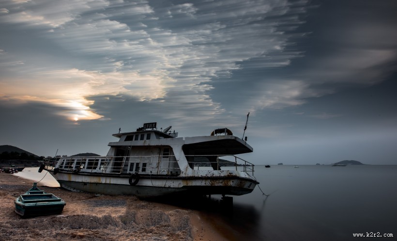 宁静的海湾风景图片