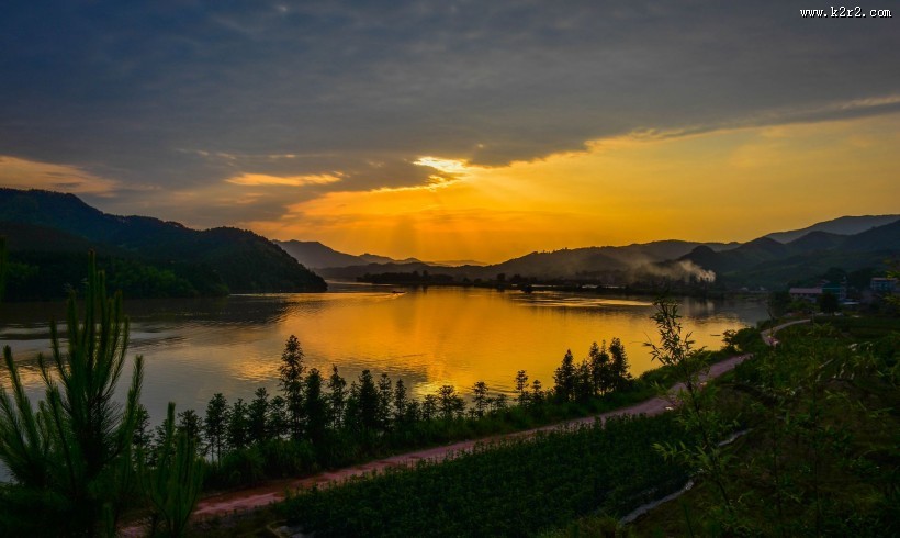 黄昏的田园图片